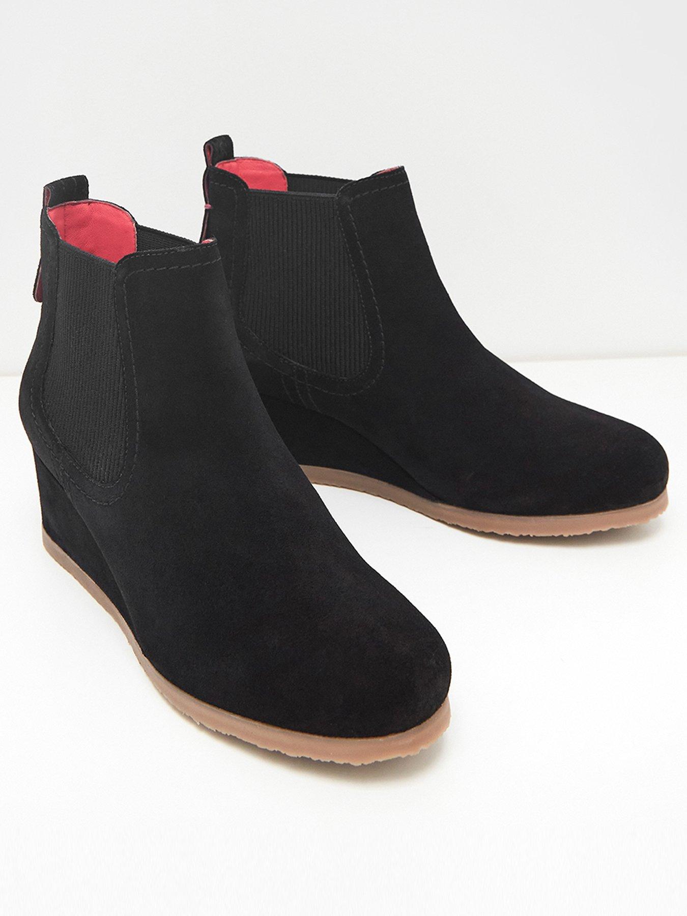 issy wedge ankle boot