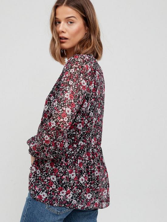 stillFront image of v-by-very-button-detail-drop-hem-blouse-floral