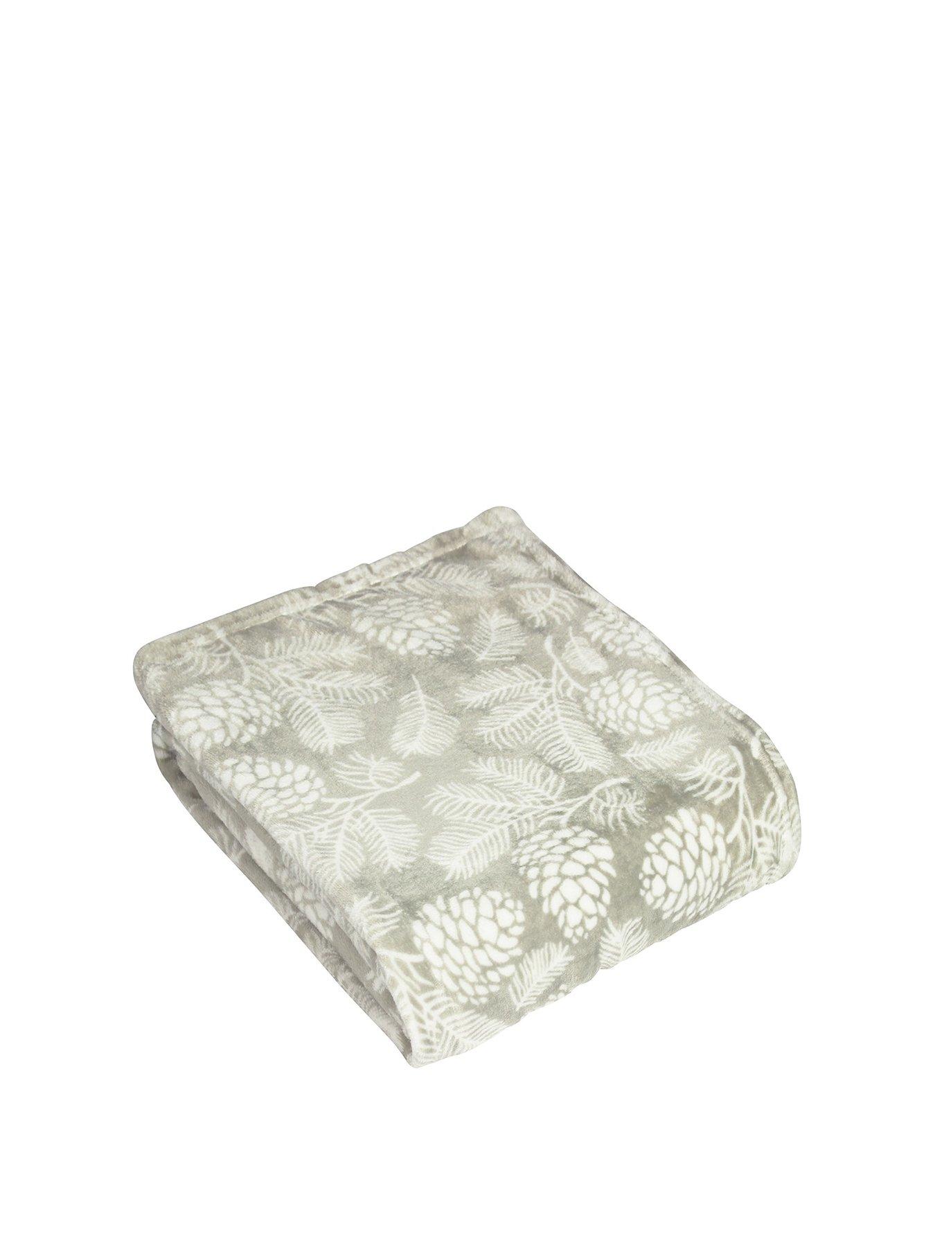 furn-irwin-fleece-throw