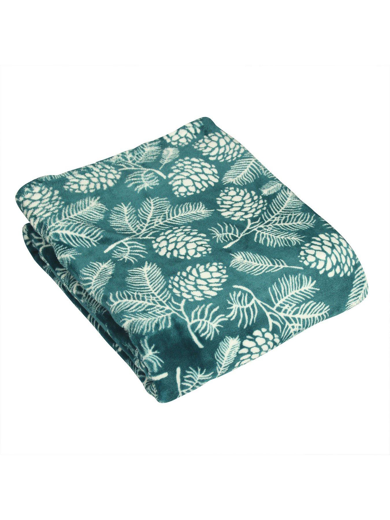 Product photograph of Furn Irwin Fleece Throw from very.co.uk