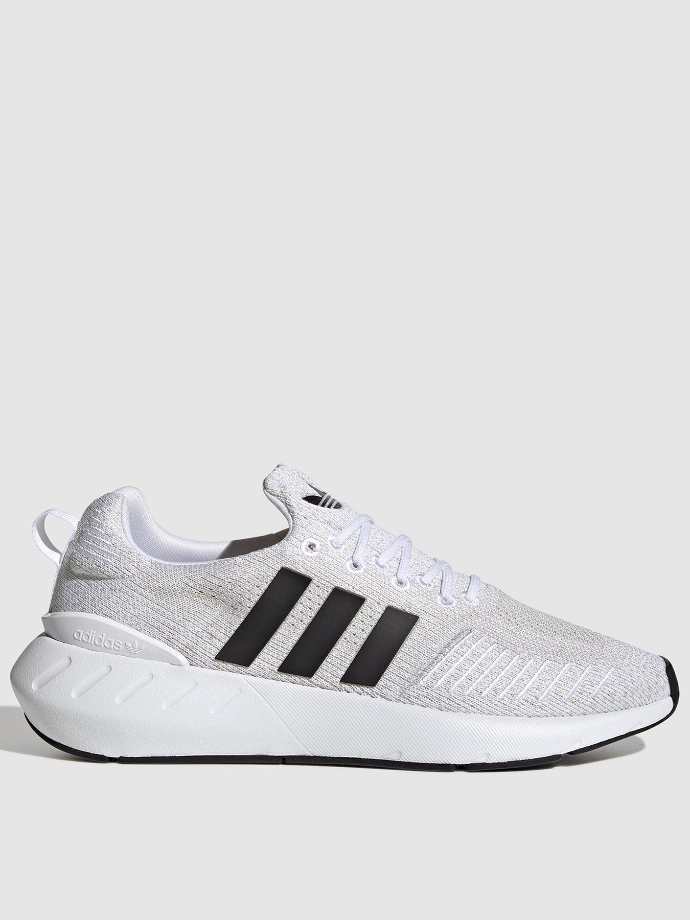 Adidas originals swift run hot sale trainers in triple white