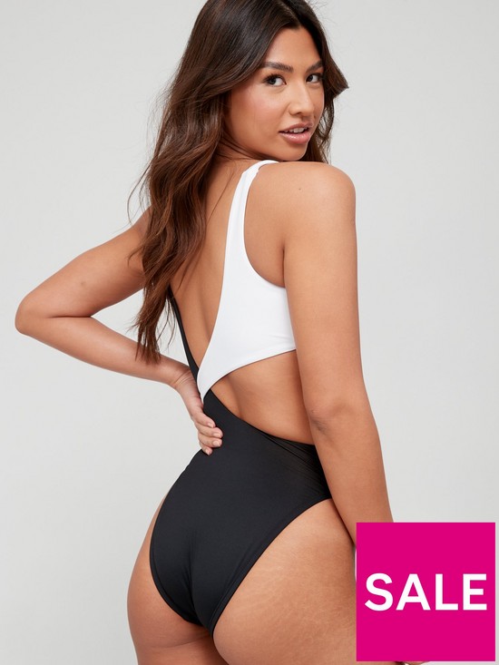 stillFront image of nike-colourblock-crossover-one-piece-swimsuit-black