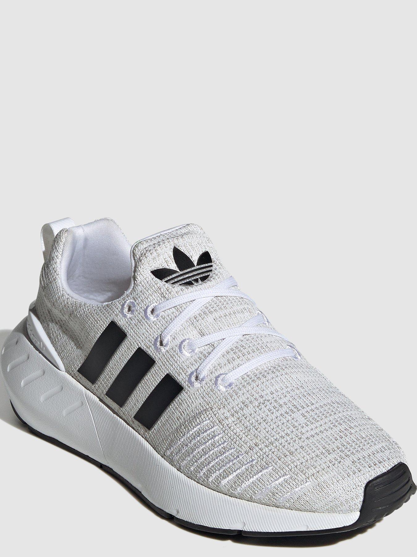 adidas Originals Junior Swift Run 22 very