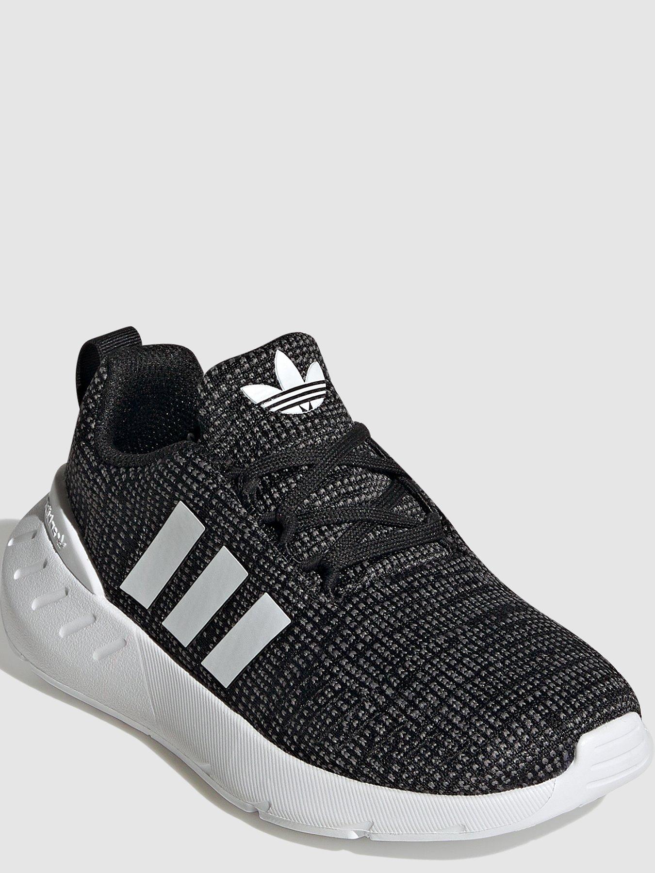 Kids swift store run adidas