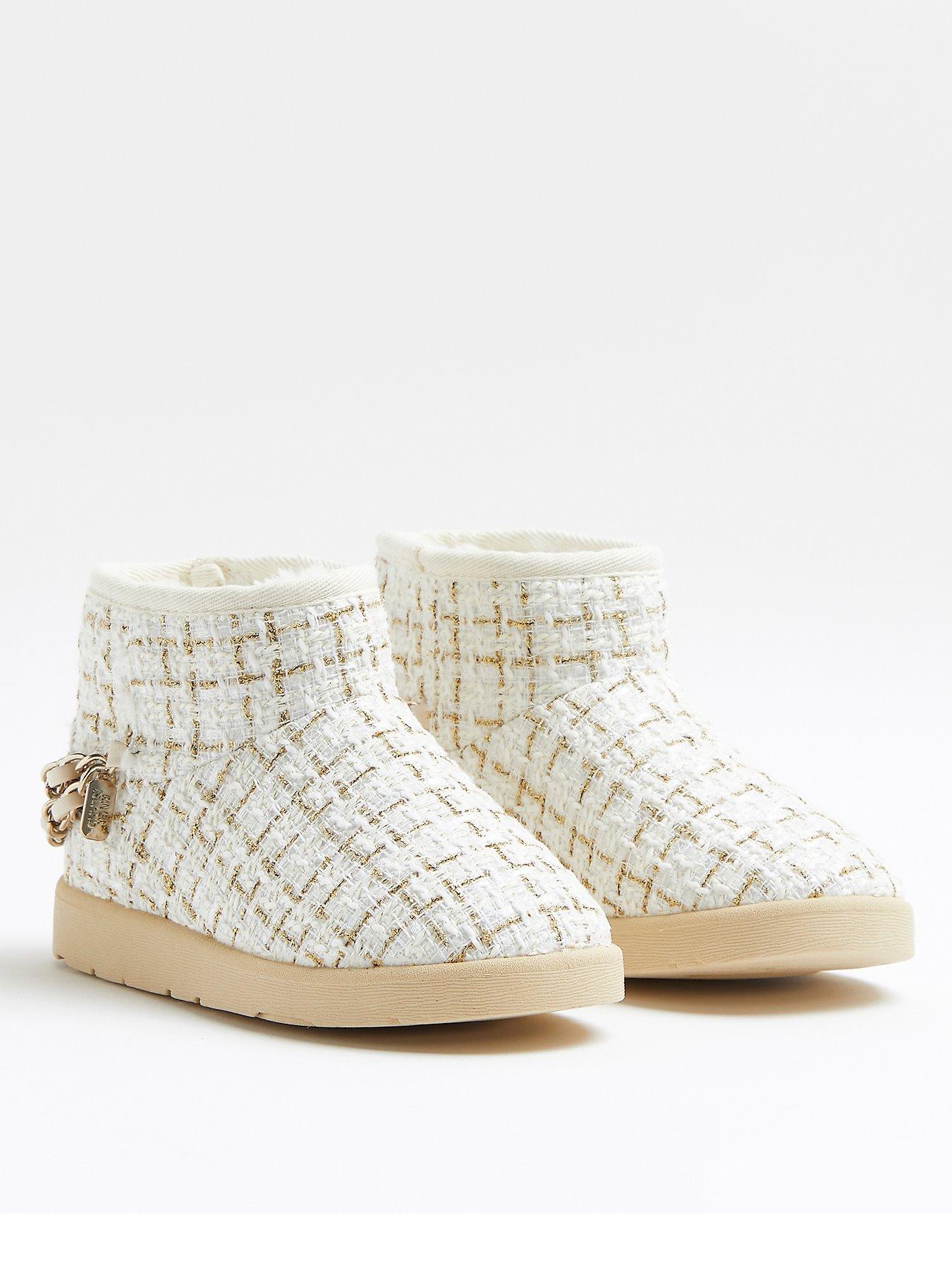 Women Low Chain Faux Fur Lined Boot - Cream