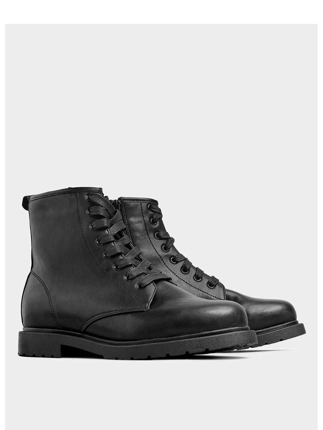 extra wide flat boots