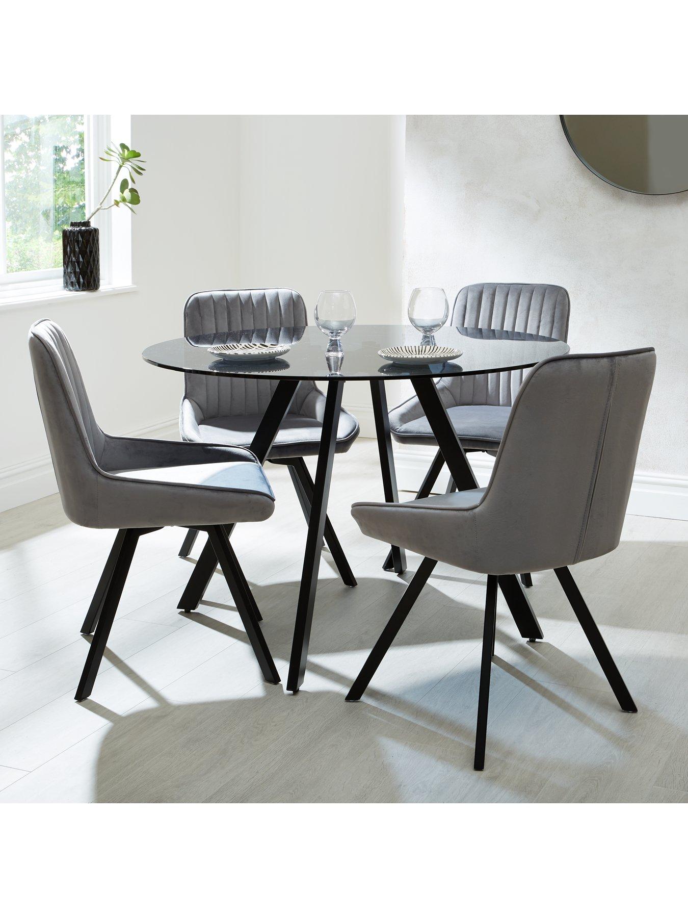 Very kitchen deals table and chairs