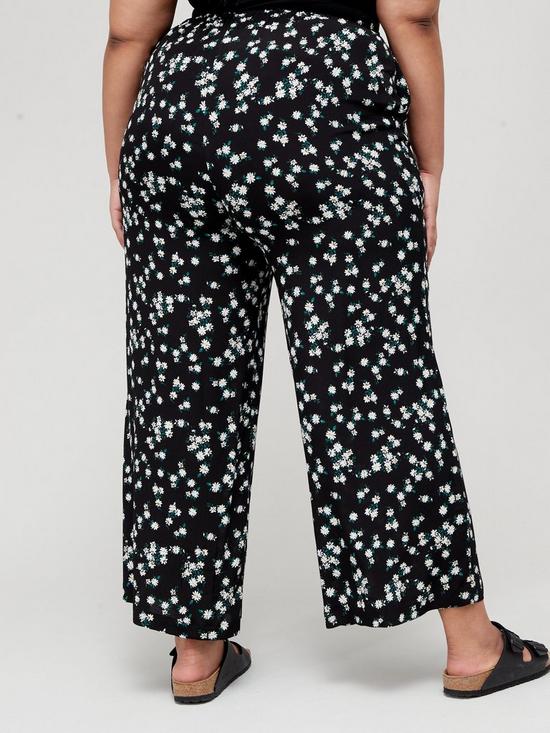 stillFront image of v-by-very-curve-printed-daisy-print-wide-leg-trousers-black
