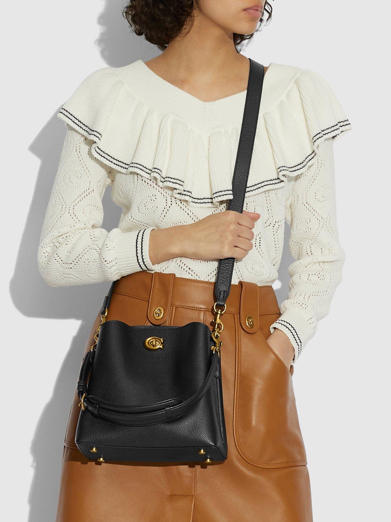 Bucket purse coach shop