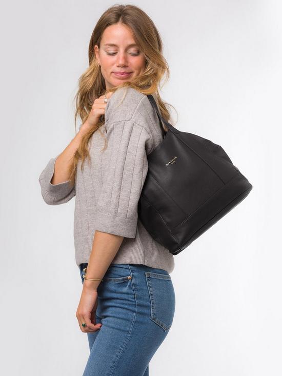 stillFront image of pure-luxuries-london-colette-leather-handbag-black