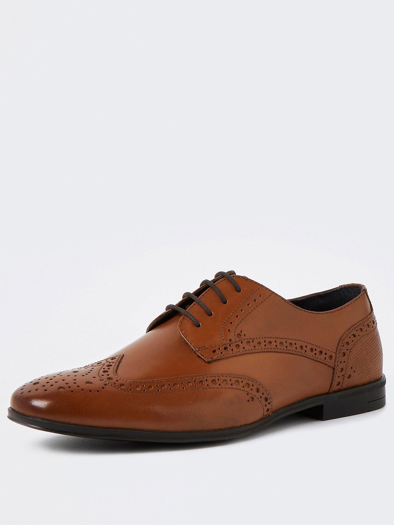 Derbies wide sales fit