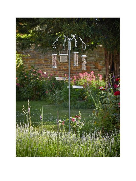 front image of smart-garden-wild-bird-complete-wild-willow-feeding-station