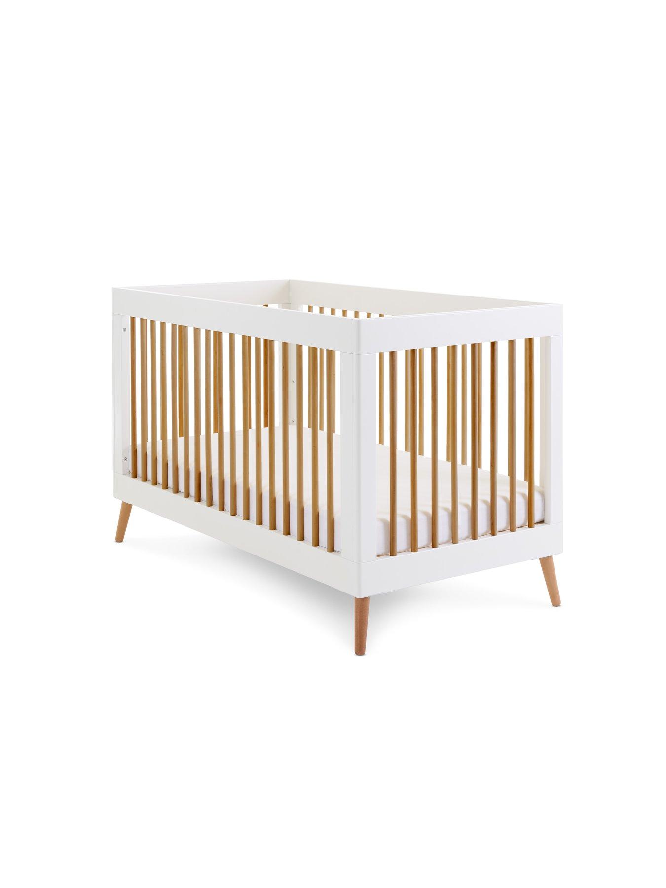 Image 4 of 7 of Obaby Maya 3 Piece Room Set - White/Natural
