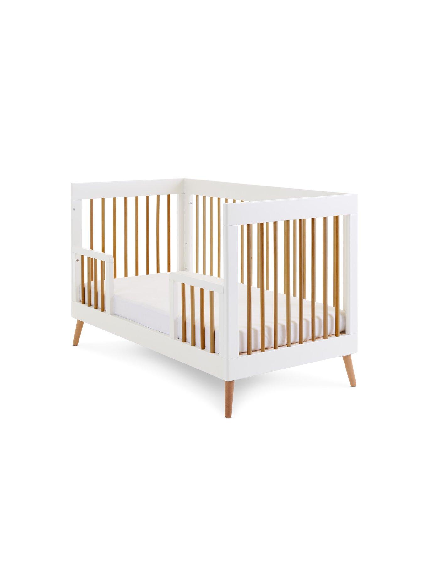 Image 5 of 7 of Obaby Maya 3 Piece Room Set - White/Natural