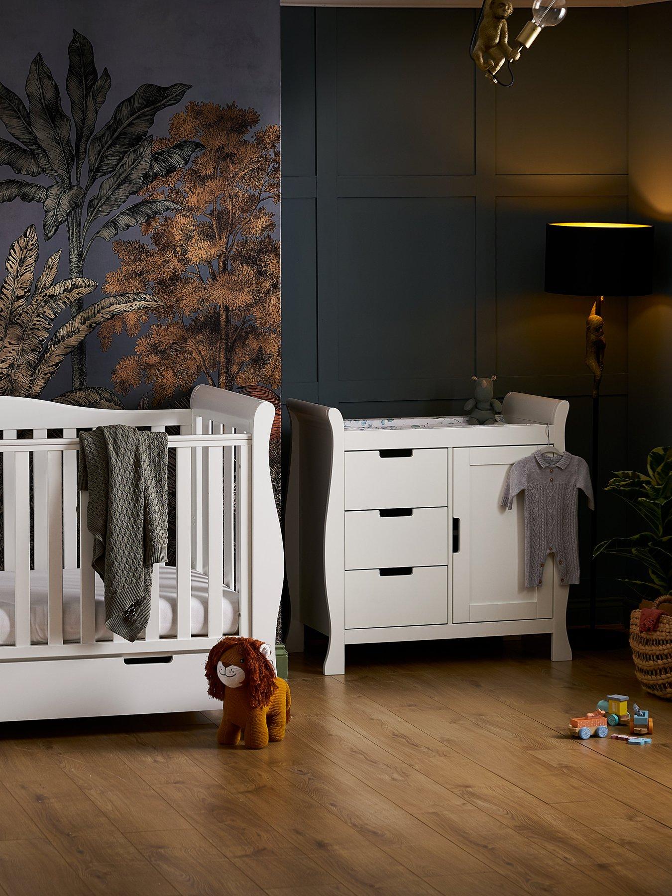 undefined Stamford Luxe 2-Piece Nursery Furniture Room Set - White