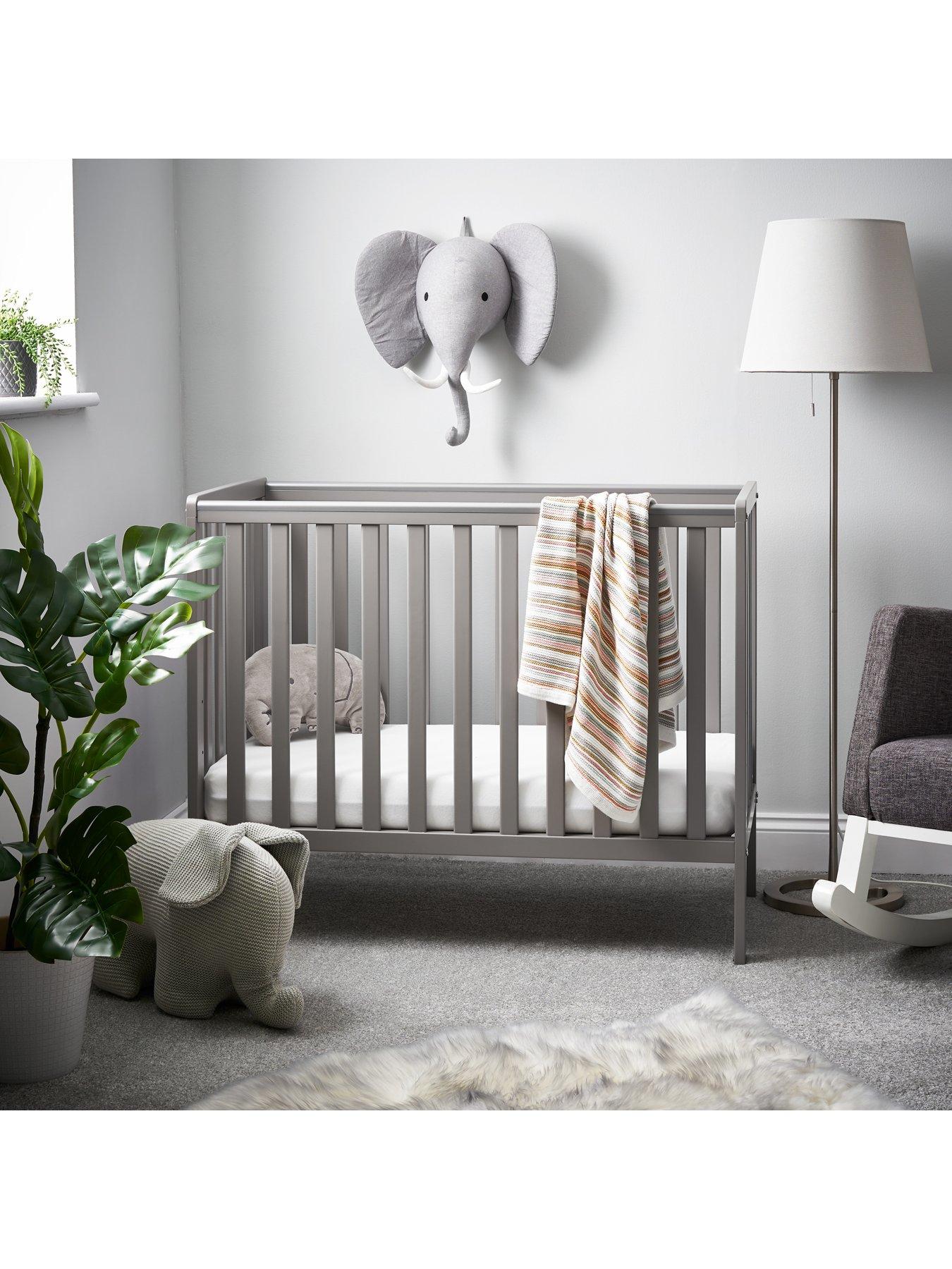 gray cot