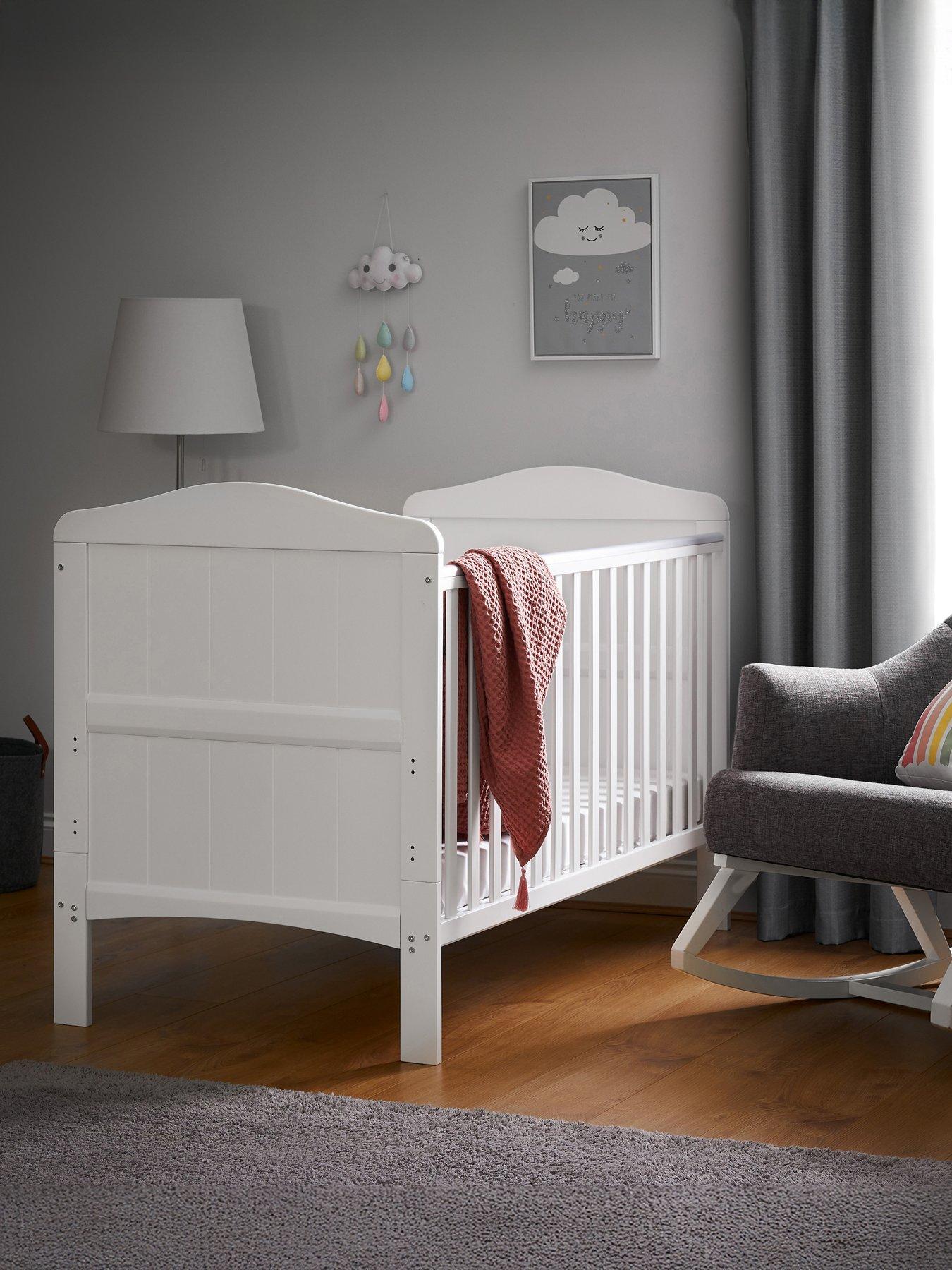 undefined Whitby Cot Bed  &  Cot Top Changer - White