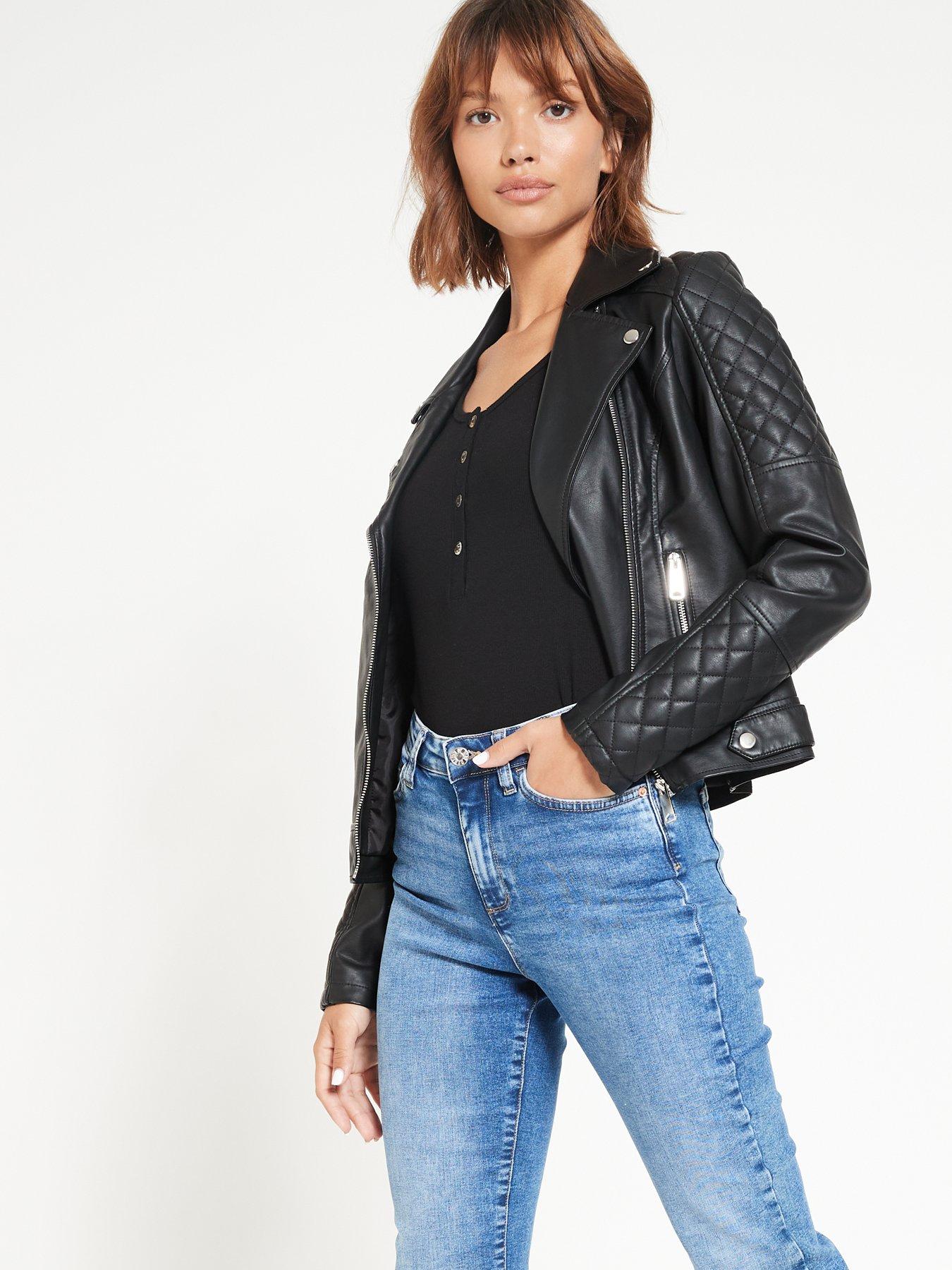 Image 4 of 5 of Everyday Authentic Wash Straight Leg Jean With Stretch - Midi Wash