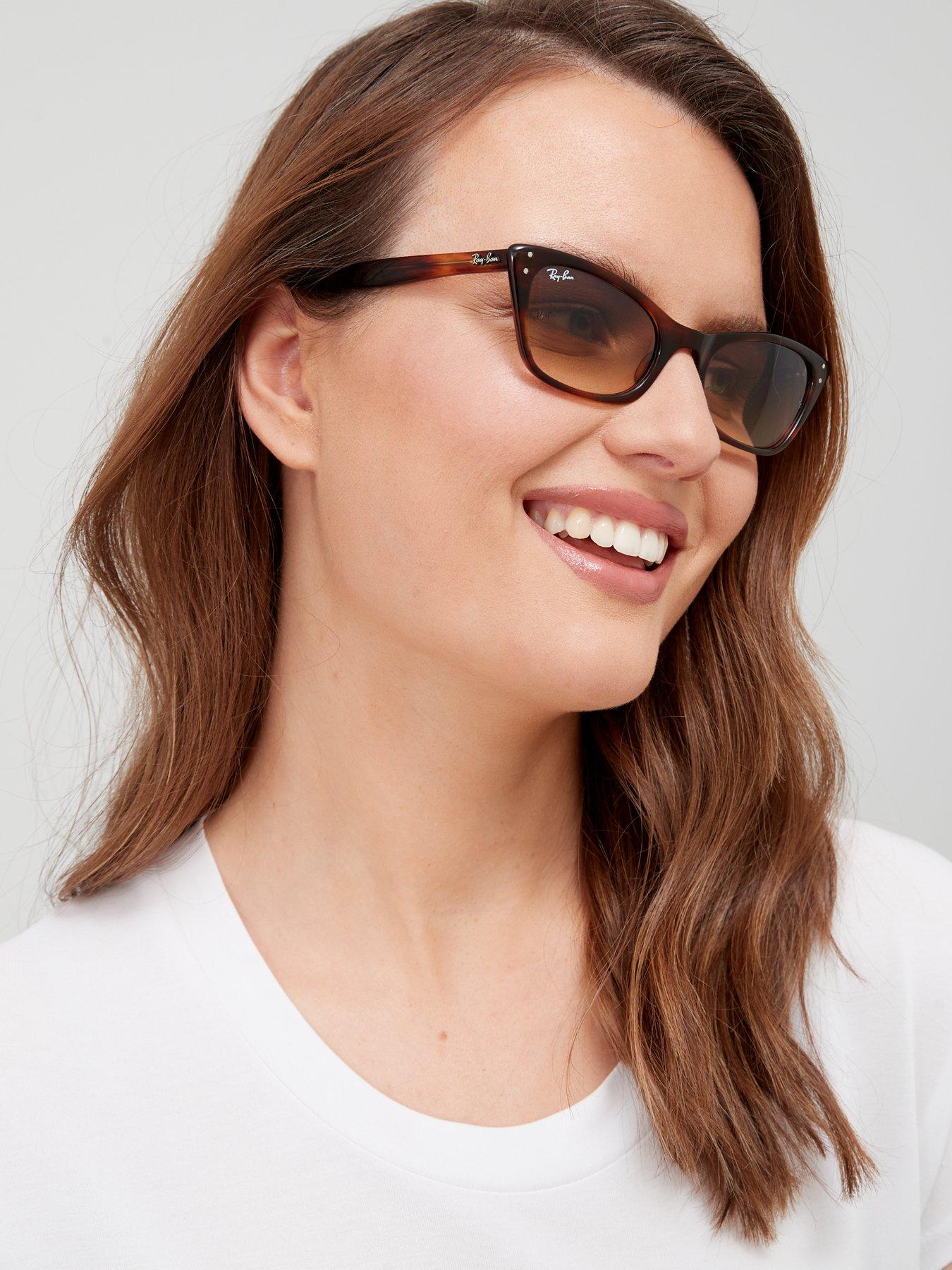 Lady store in sunglasses