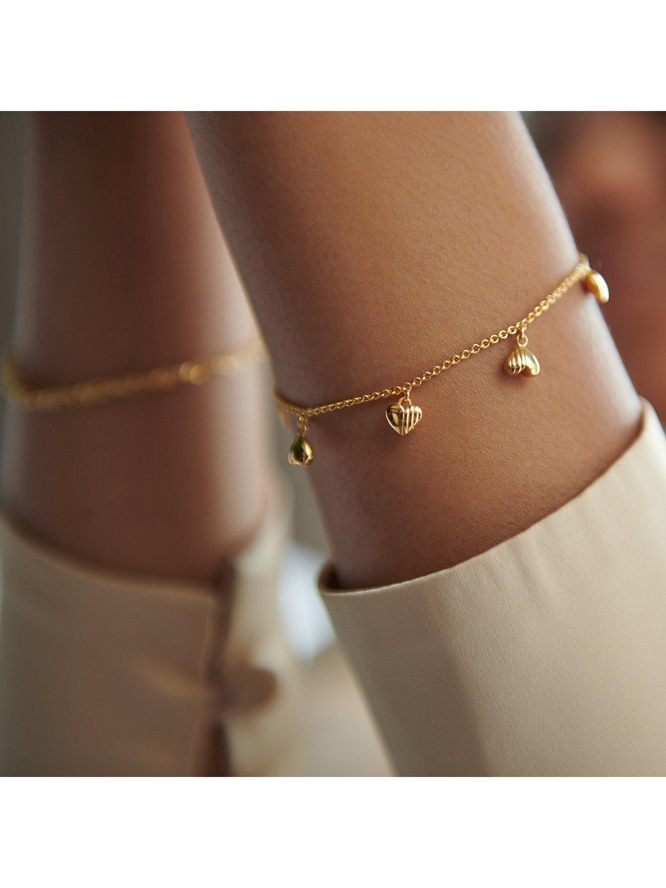 Women Untamed Deco Hearts Gold Bracelet