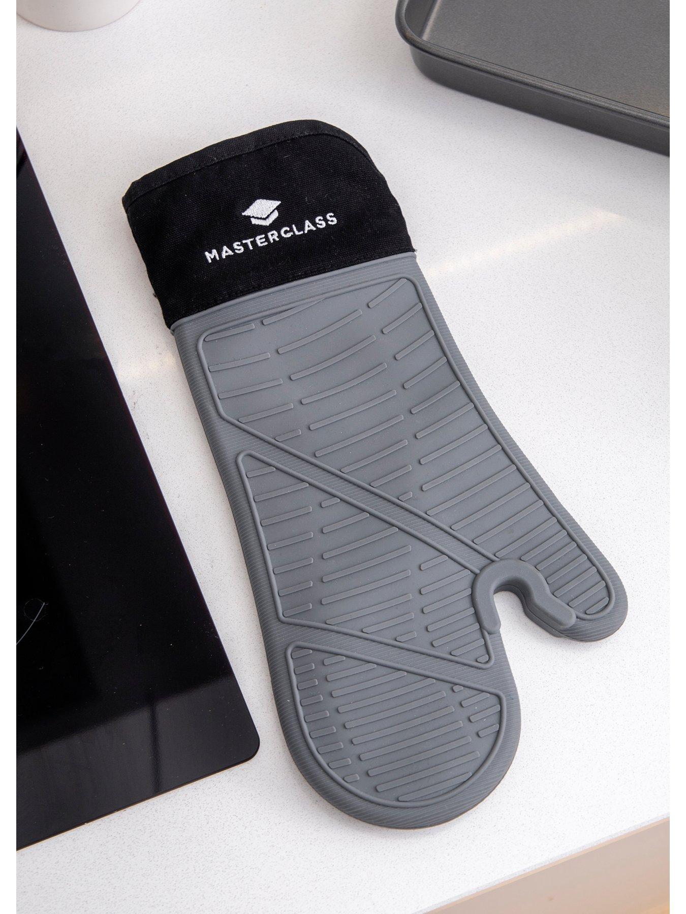 Image 3 of 5 of MasterClass Seamless Silicone Single Oven Glove