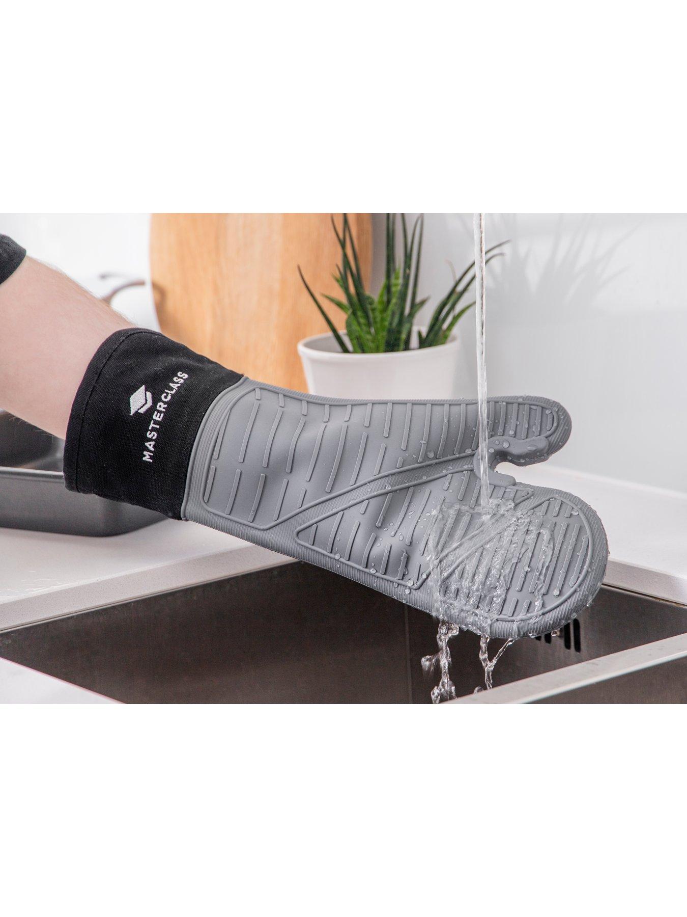 Image 4 of 5 of MasterClass Seamless Silicone Single Oven Glove