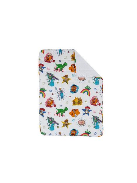 toy-story-lineup-weighted-blanket