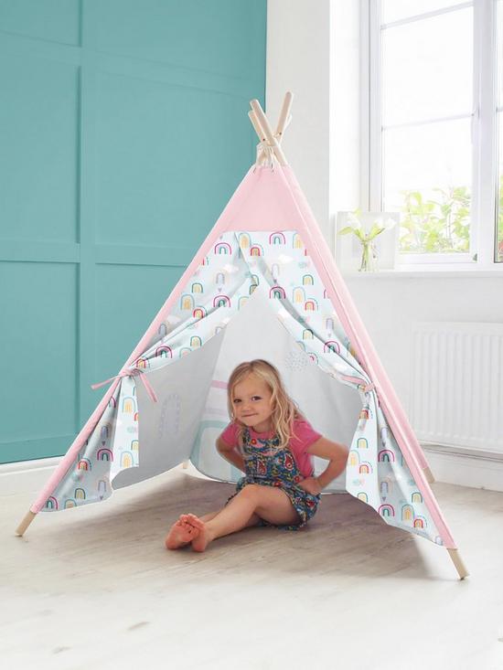 front image of rucomfy-kids-teepee-play-tent-rainbow-sky