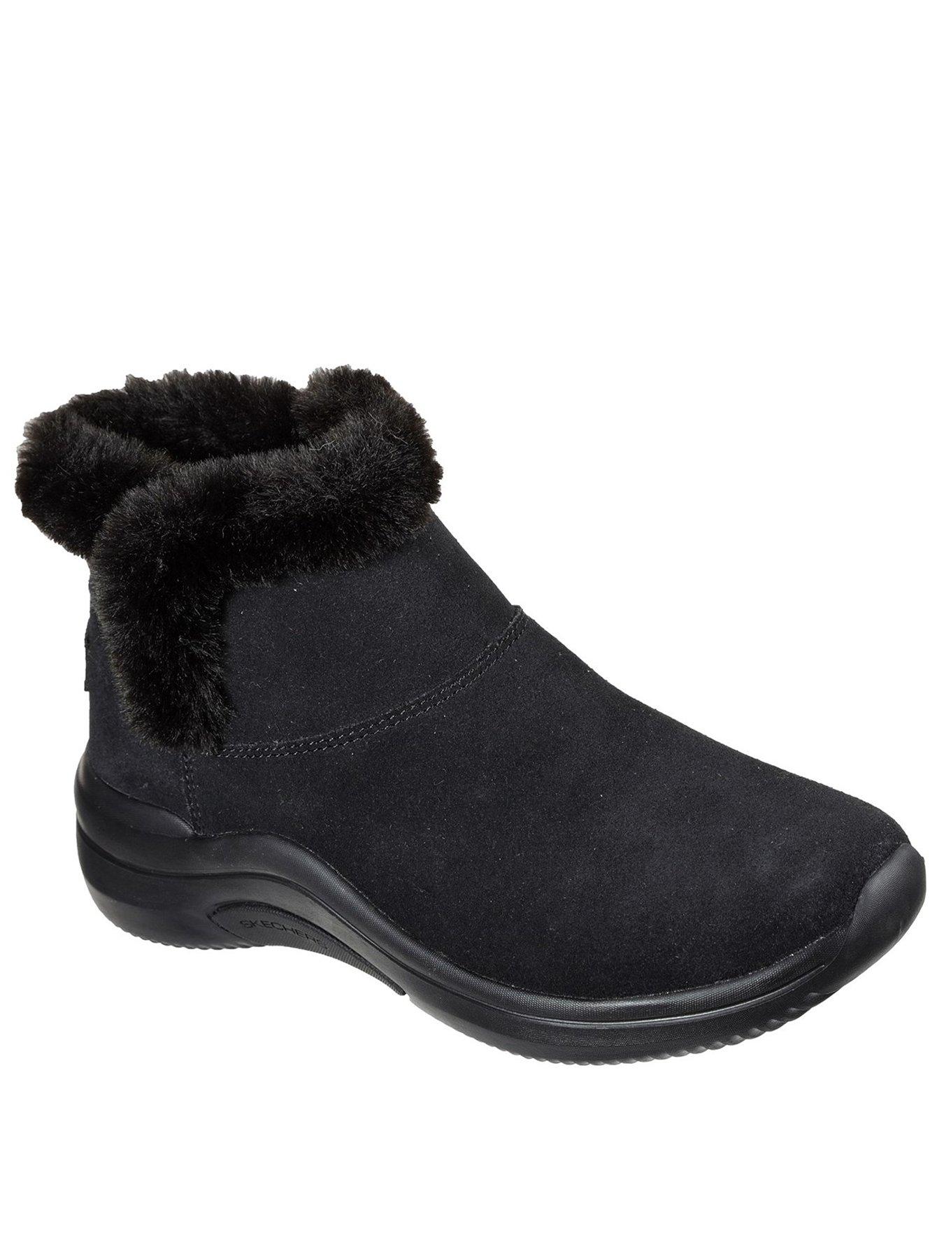 Women On The Go Midtown Ankle Boots