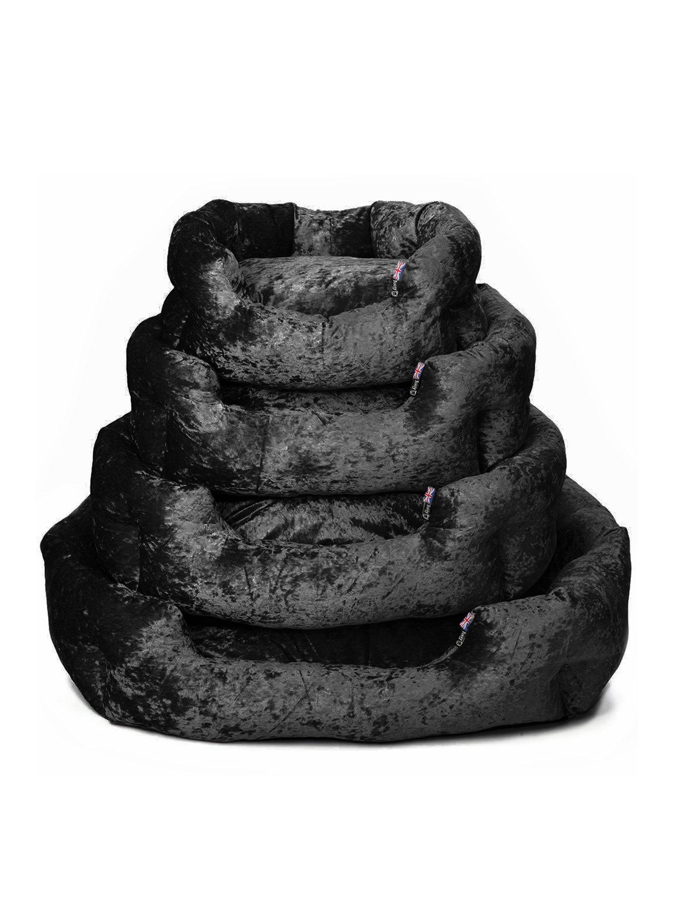Product photograph of Bunty Bellagio Crushed Velvet Pet Bed Black - Medium from very.co.uk