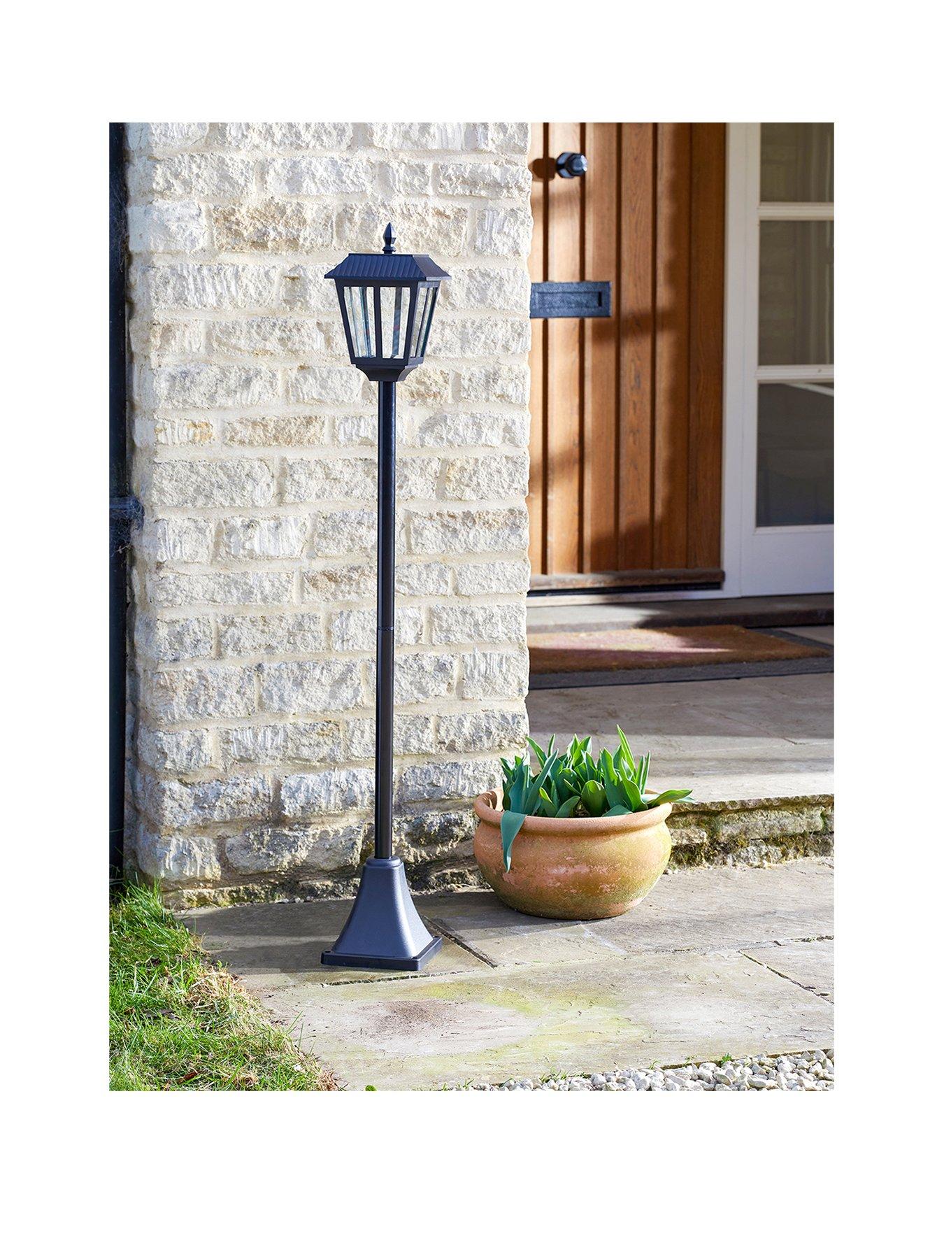 Outdoor solar deals lamp post