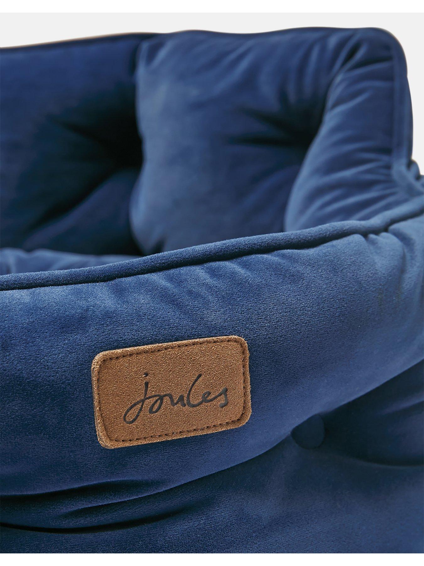 Image 3 of 5 of Joules Chesterfield Pet Bed -&nbsp;Navy