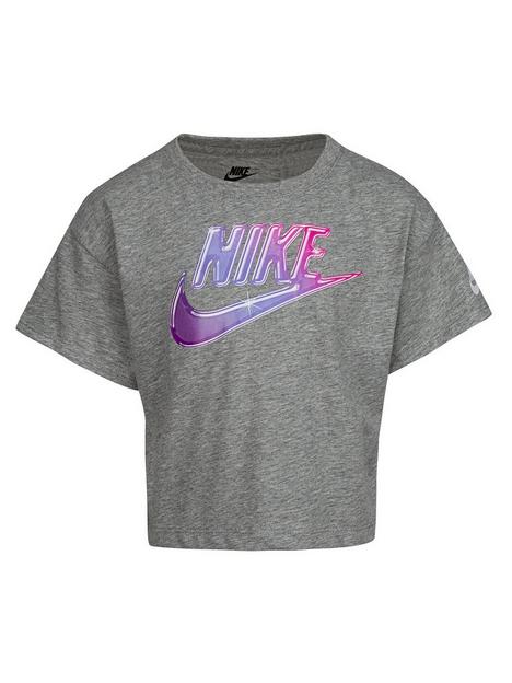 nike-short-sleeve-graphic-t-shirt