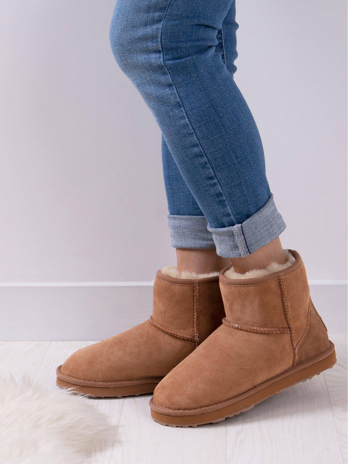 Sheepskin mini