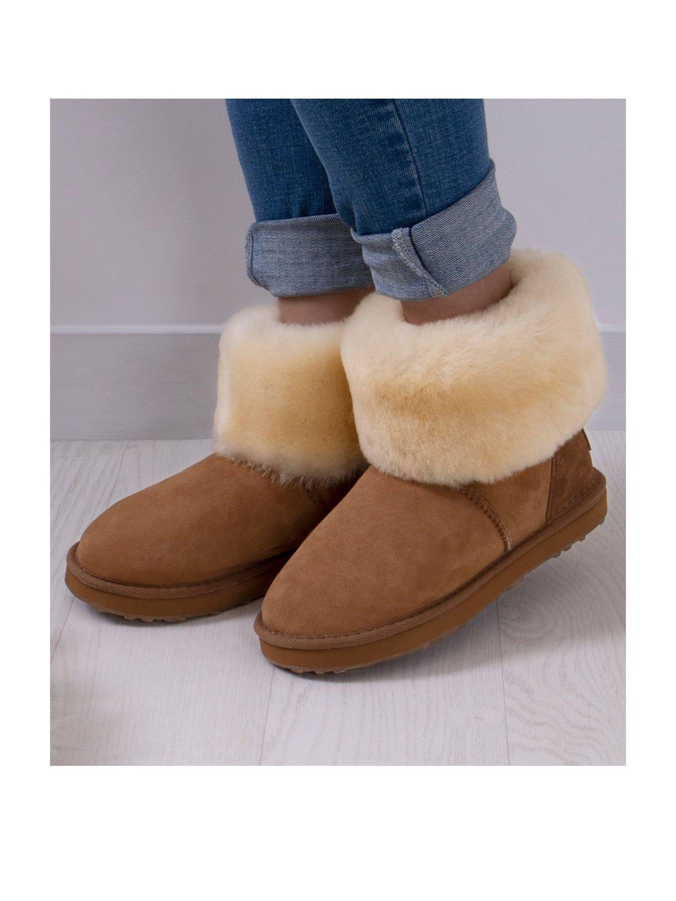 Just Sheepskin Ladies Cornwall Sheepskin Boot - Chestnut | Very.co.uk