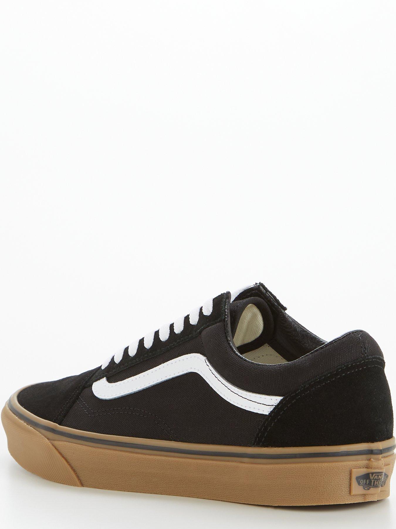 All black gum hot sale sole vans