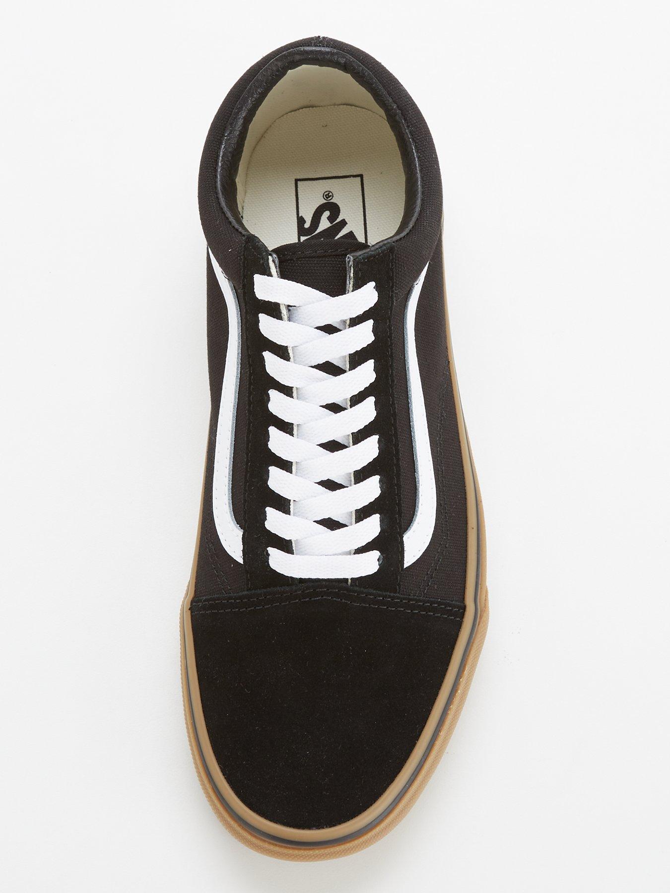 Black vans gum sole uk best sale