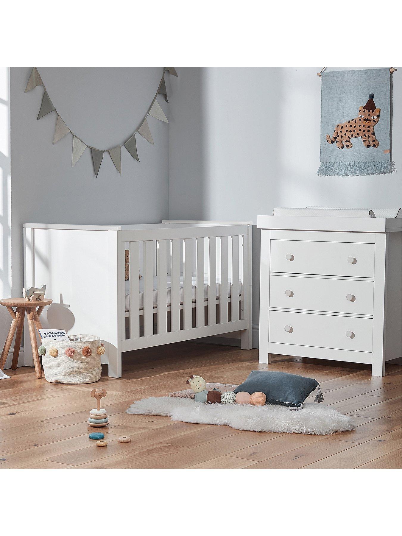Product photograph of Cuddleco Aylesbury 2pc Set 3 Drawer Dresser And Cot Bed White from very.co.uk