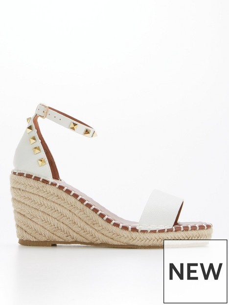 josie-x-very-open-toe-studded-wedge-sandals-white