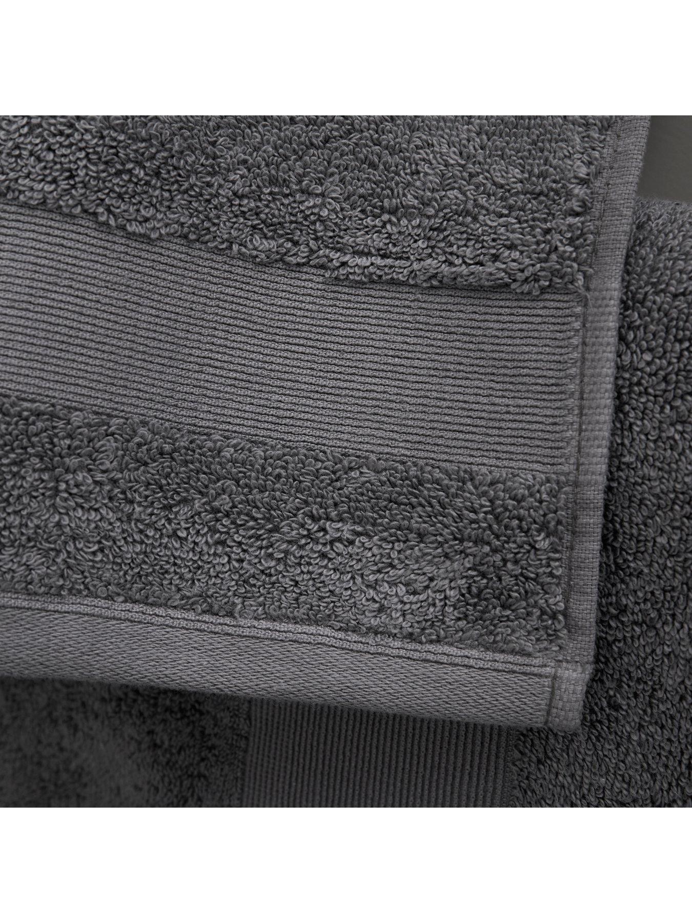 Image 3 of 6 of Catherine Lansfield Anti-Bacterial 100% Cotton Bath Sheet
