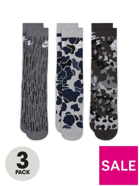 front image of nike-nswnbspeveryday-essential-camo-print-3-pack-socks-greyblack
