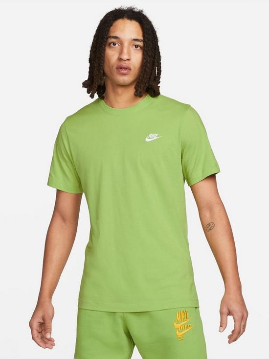 front image of nike-nswnbspclub-t-shirt-green