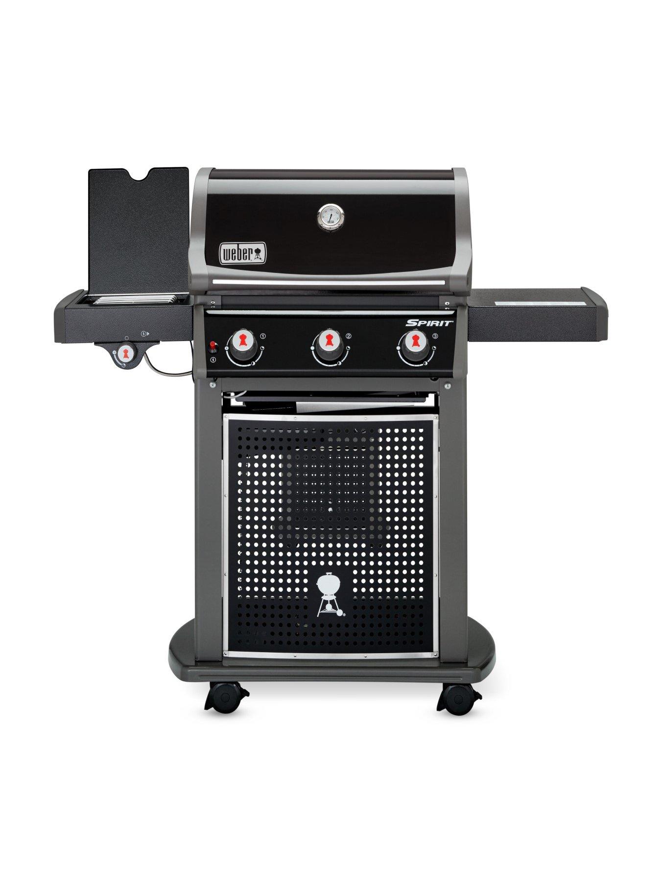 Weber Spirit E 320 Classic 3 Burner Gas Barbeque very