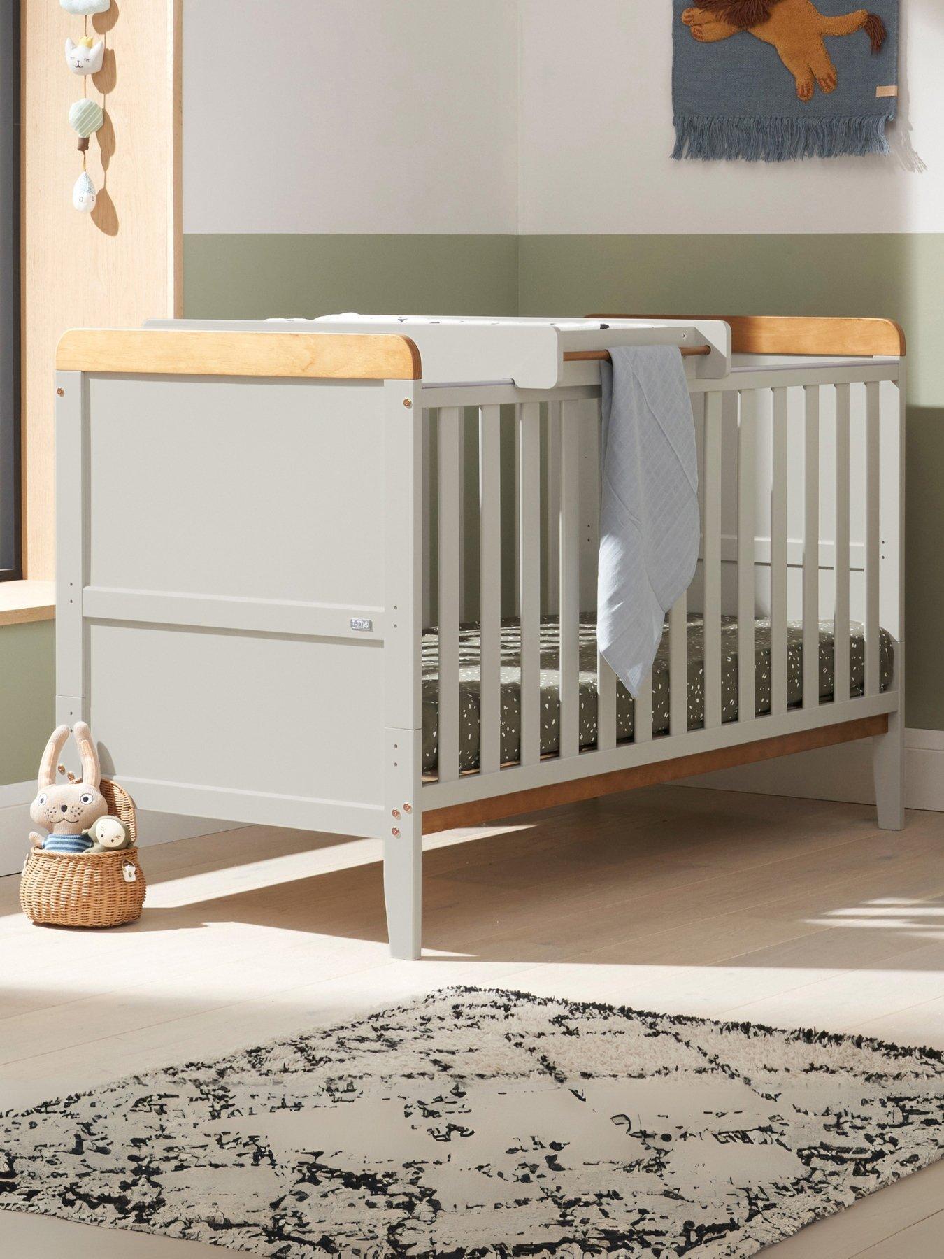 undefined Rio Cot Bed with Cot Top Changer & Mattress - Dove Grey/Oak
