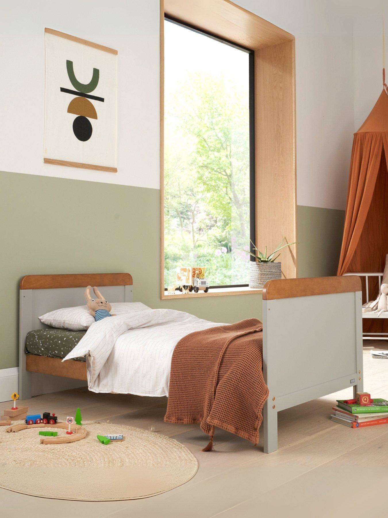 Image 3 of 6 of Tutti Bambini Rio Cot Bed with Cot Top Changer & Mattress - Dove Grey/Oak