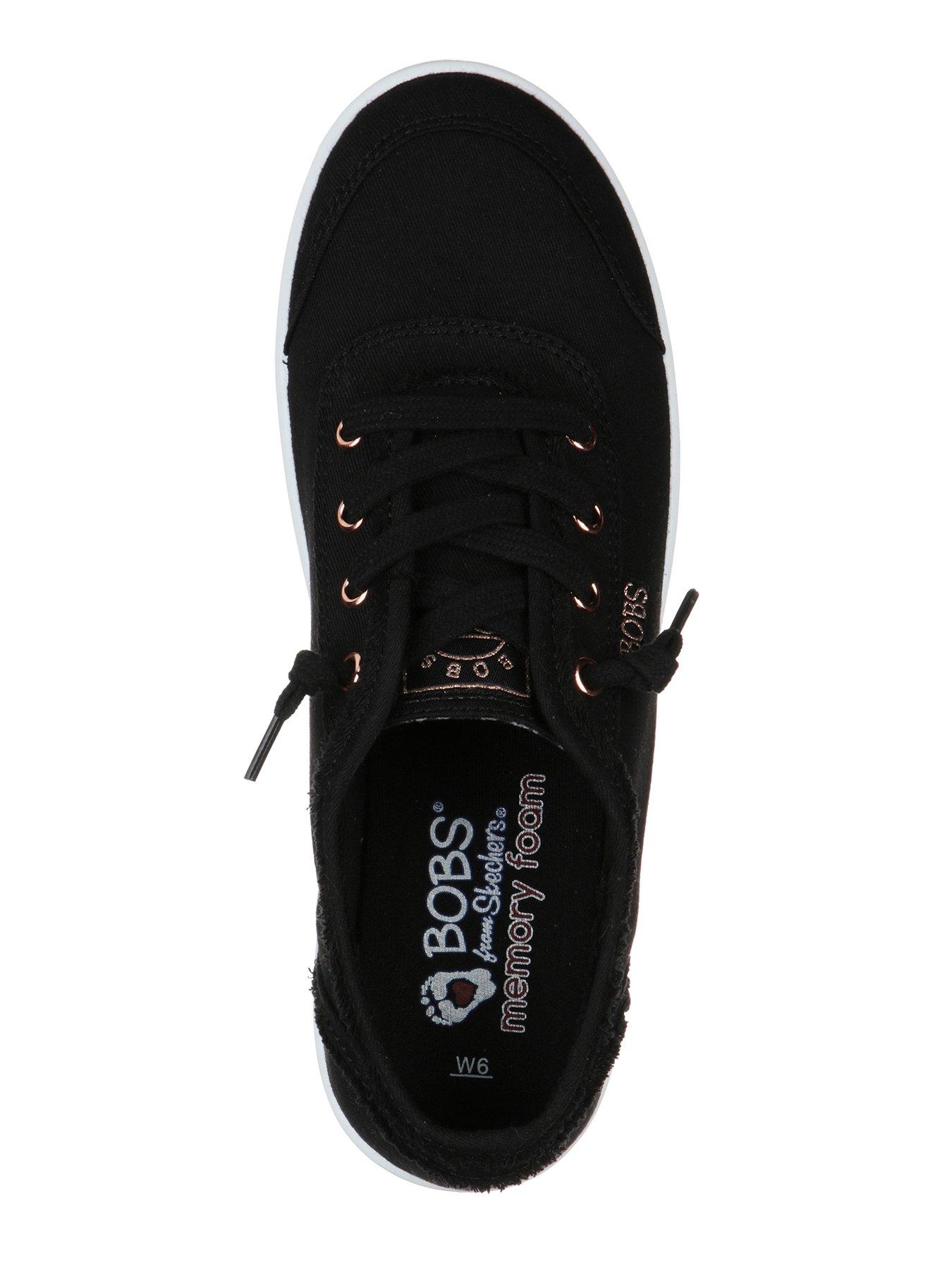 Black skechers outlet outfit