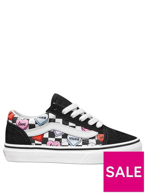 front image of vans-old-skool-candy-hearts-childrens-girl-trainers-blackmulti