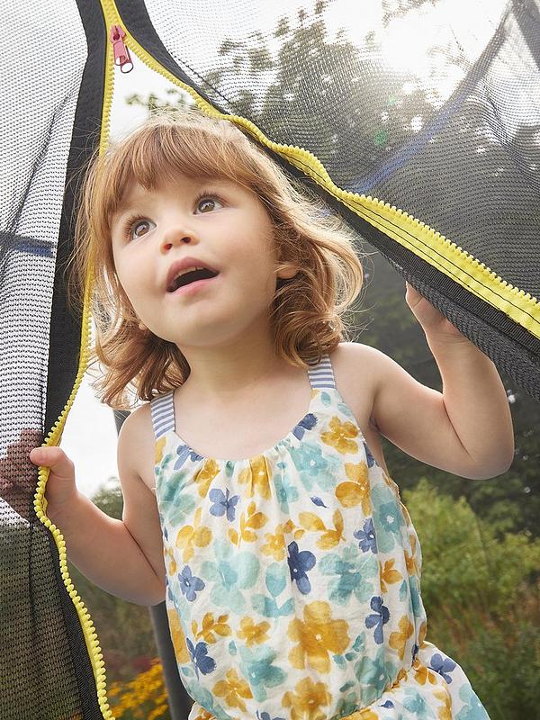 Image 2 of 6 of Fisher-Price 4.5-Foot&nbsp;Trampoline