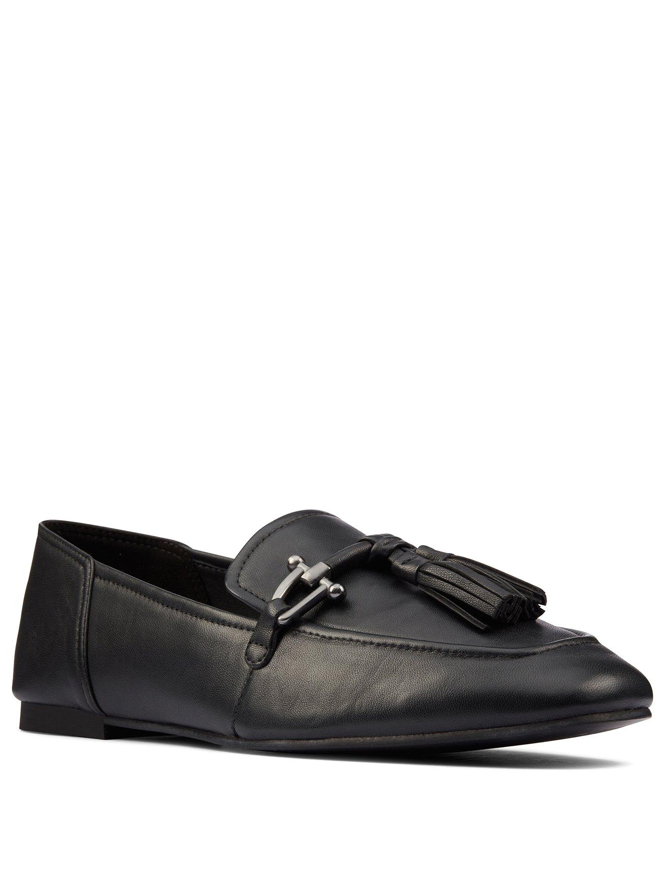 clarks clogs clearance