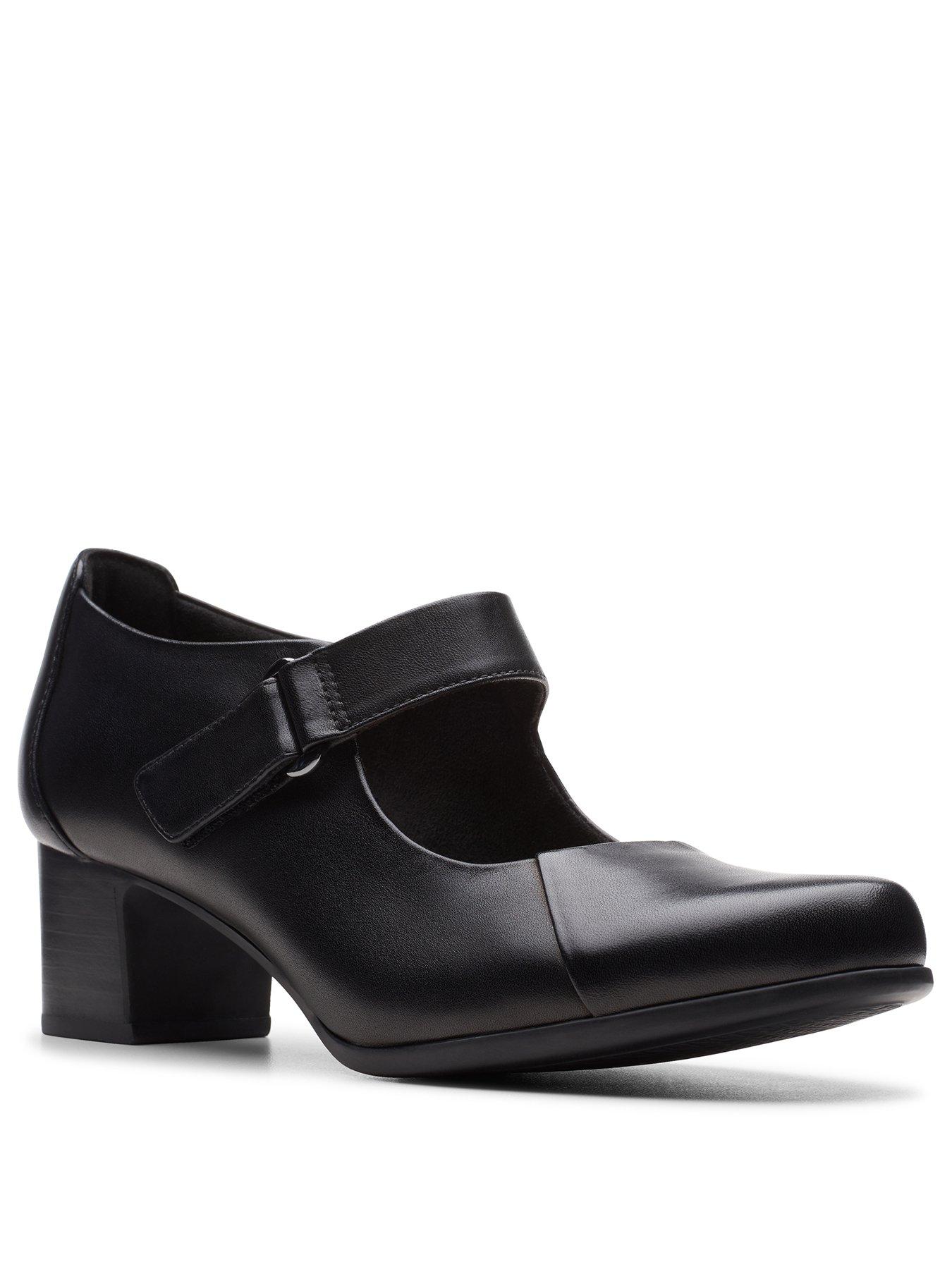 clarks shoes womens black